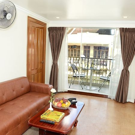 Hotel Bond Γιανγκόν Εξωτερικό φωτογραφία