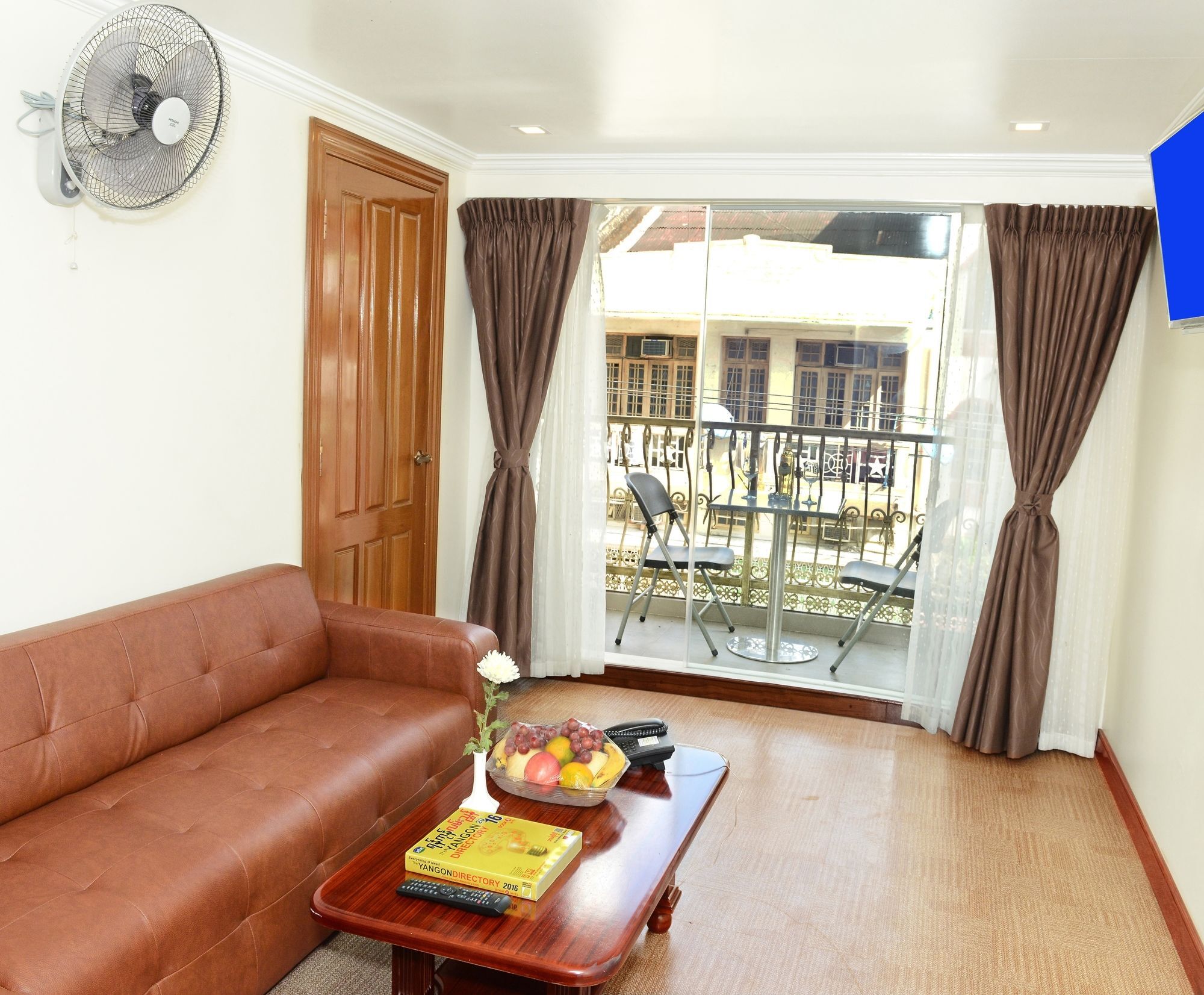 Hotel Bond Γιανγκόν Εξωτερικό φωτογραφία