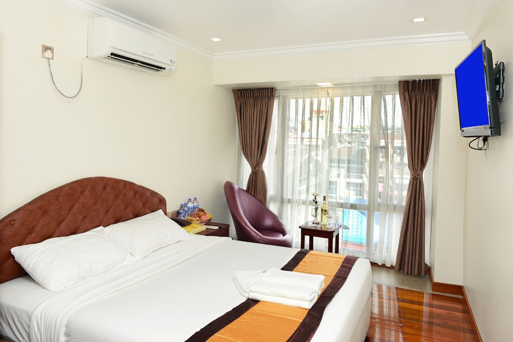 Hotel Bond Γιανγκόν Εξωτερικό φωτογραφία